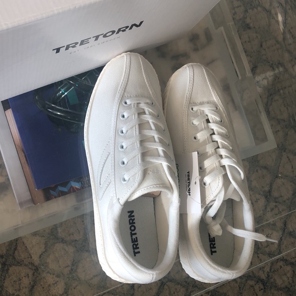 NWT White Trentorn sneakers - Picture 4 of 6